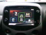 Toyota Aygo VVT-I X-PLAY ONLY 32,000 MILES FROM NEW 11