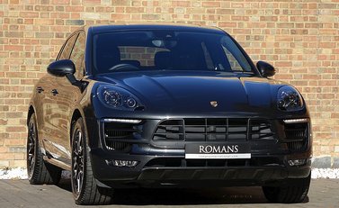 Porsche Macan GTS 1