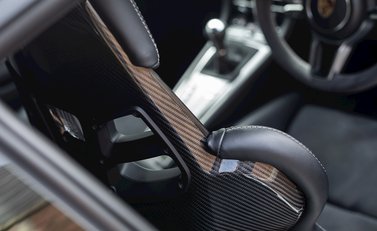 Porsche Cayman (981) GT4 15