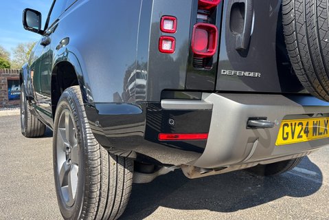 Land Rover Defender 90 D300 Hard Top X-Dynamic HSE - Air Suspension 23