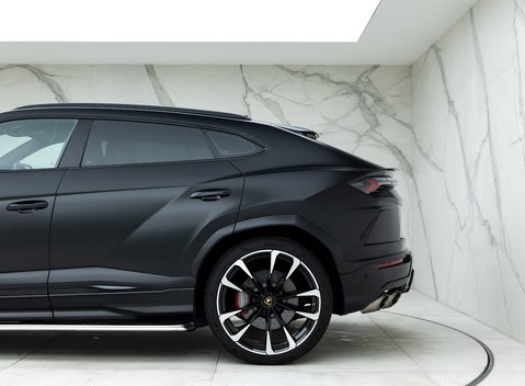 Lamborghini Urus 31