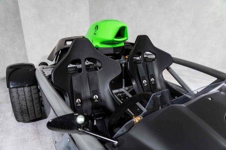 Ariel Atom 4. 350 BHP UPGRADE. 6-SPEED MANUAL. ÖHLINS DAMPERS. 14