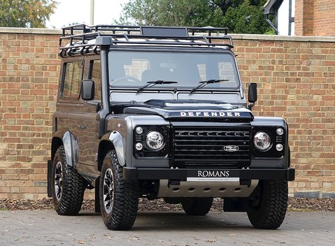 Land Rover 90 Adventure 1