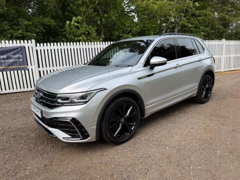 Volkswagen Tiguan R-LINE TDI DSG 9