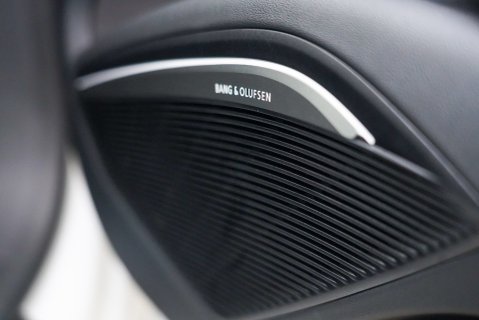 Audi TT TFSI BLACK EDITION 13