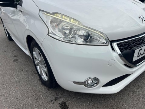 Peugeot 208 1.2 VTi Style Euro 5 3dr 13