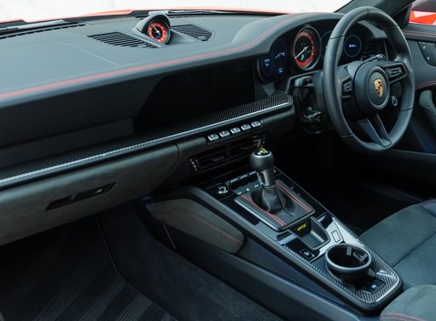 Porsche 911 GT3 (992) 17