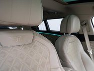 Bentley Flying Spur 6.0 W12 Saloon 4dr Petrol Auto 4WD Euro 6 (635 ps) 12