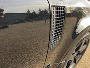 Land Rover Defender V8 33