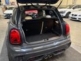 Mini Hatch 2.0 John Cooper Works Euro 6 (s/s) 3dr 37