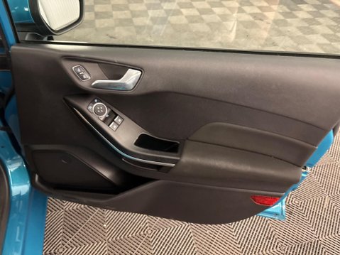 Ford Fiesta 1.0T EcoBoost Zetec Auto Euro 6 (s/s) 5dr 35