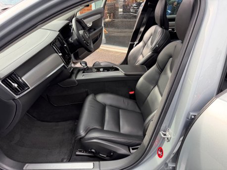 Volvo V90 D4 INSCRIPTION 44