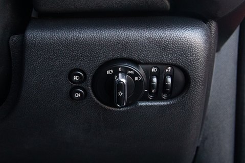 Mini Hatch COOPER S EXCLUSIVE 16