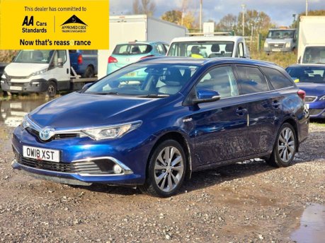 Toyota Auris 1.8 VVT-h Excel Touring Sports 5dr Petrol Hybrid CVT Euro 6 (s/s) (136 ps) 6