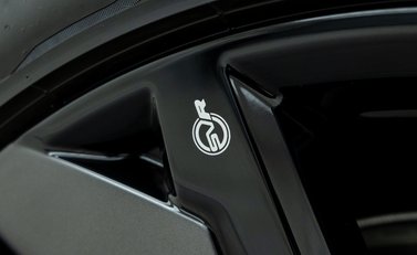 Jaguar F-Pace SVR 39