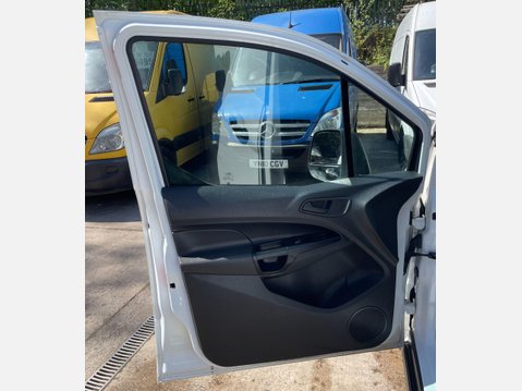 Ford Transit Connect 1.5 TDCi 220 Panel Van 5dr Diesel Manual L1 H1 (120 g/km, 74 bhp) 38