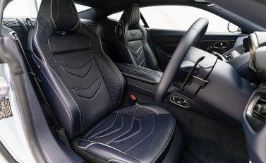 Aston Martin DBS Superleggera 10