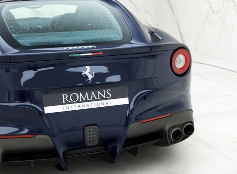 Ferrari F12 Berlinetta 21