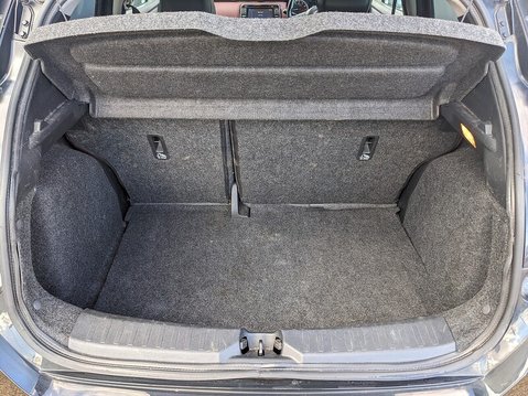 Nissan MICRA IG-T TEKNA 16