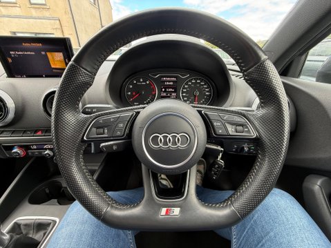 Audi A3 1.5 TFSI CoD 35 S line Euro 6 (s/s) 4dr 22
