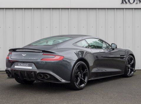 Aston Martin Vanquish S Ultimate 7