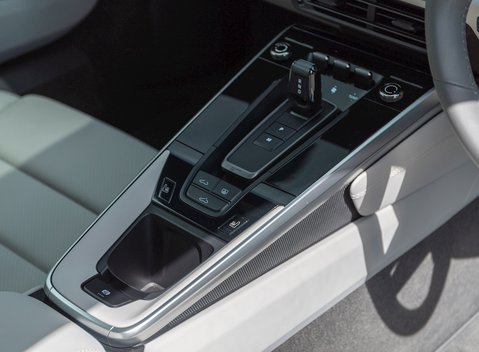 Porsche 911 Carrera (992) 20