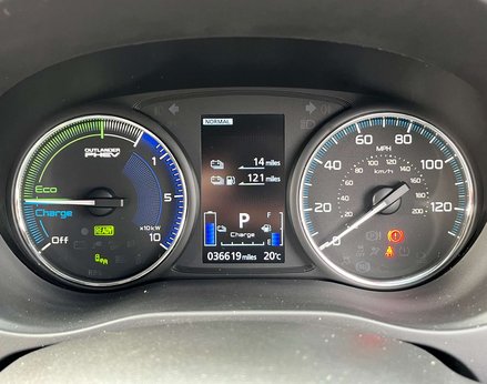 Mitsubishi Outlander 2.4 Outlander Dynamic PHEV CVT 4WD 5dr 22
