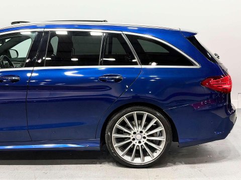Mercedes-Benz C Class 2.1 C300h BlueTEC AMG Line Estate 5dr Diesel Hybrid G-Tronic+ Euro 6 (s/s) 22