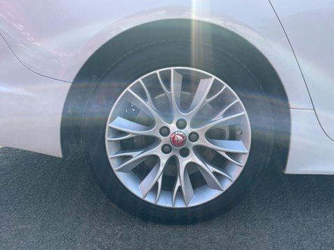 Jaguar XF 2.2d R-Sport Sportbrake Auto Euro 5 (s/s) 5dr 14