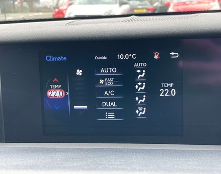 Lexus Is 2.5 IS 300h Advance CVT 4dr 34