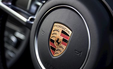 Porsche 911 Targa 4 GTS (991.2) 7