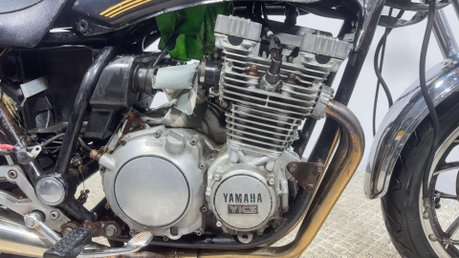Yamaha XJ MAXIM 1981 32K PROJECT CLASSIC BIKE 750CC PARTS BIKE BREAKER 12