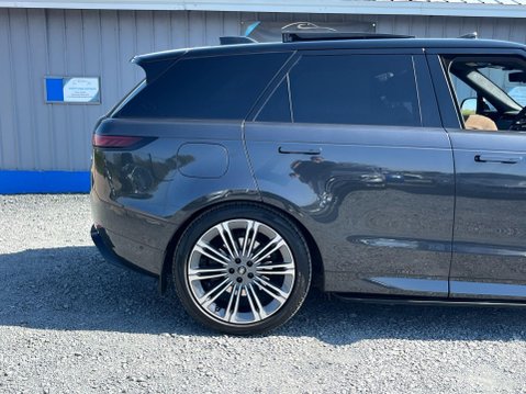 Land Rover Range Rover Sport 3.0 D350 MHEV Autobiography Auto 4WD Euro 6 (s/s) 5dr 22