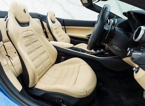 Ferrari Portofino 12