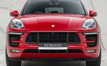 Porsche Macan GTS 4