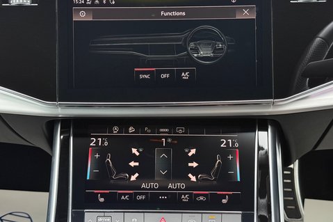 Audi Q7 TDI QUATTRO S LINE MHEV - ONE LADY OWNER  43