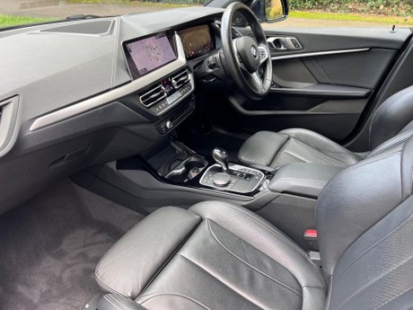 BMW 1 Series 1.5 118i M Sport (LCP) Hatchback 5dr Petrol DCT Euro 6 (s/s) (136 ps) 26