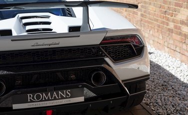 Lamborghini Huracan LP640-4 Performante 20
