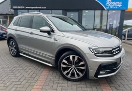 Volkswagen Tiguan R-LINE TECH 2.0 TDI 4MOTION DSG AUTO 1