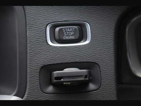 Volvo V60 2.0 T6 Polestar Estate 5dr Petrol Auto AWD Euro 6 (s/s) (367 ps) 14