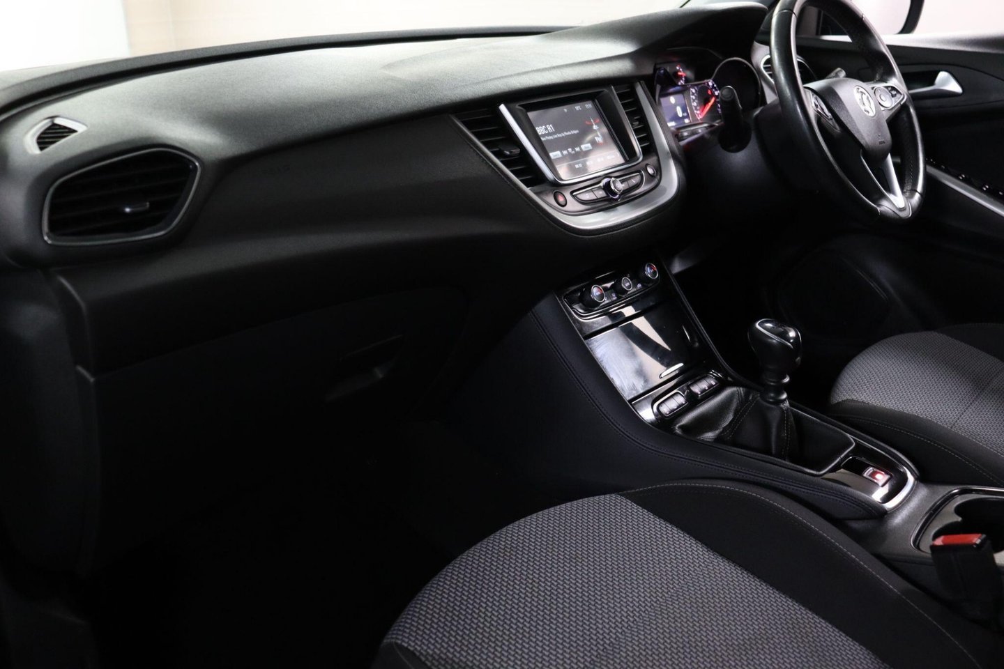 2021 Vauxhall Grandland X — image 30