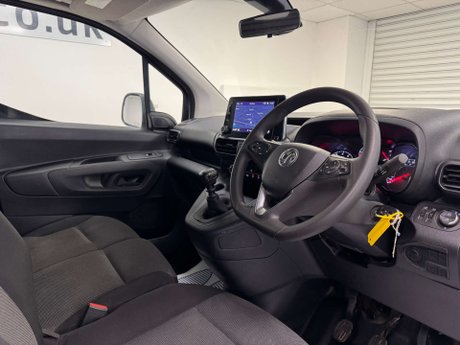 Vauxhall Combo 1.5 Combo 2300 Professional Turbo D S/S 29