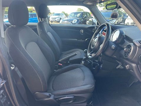 Mini Hatch 1.5 Cooper 3dr 12