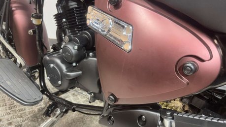 Keeway Superlight 125 2024 ONLY 800 MILES MOT SERVICED 125CC CRUISER BIKE 29