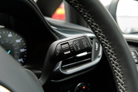 Ford Fiesta ACTIVE X 19