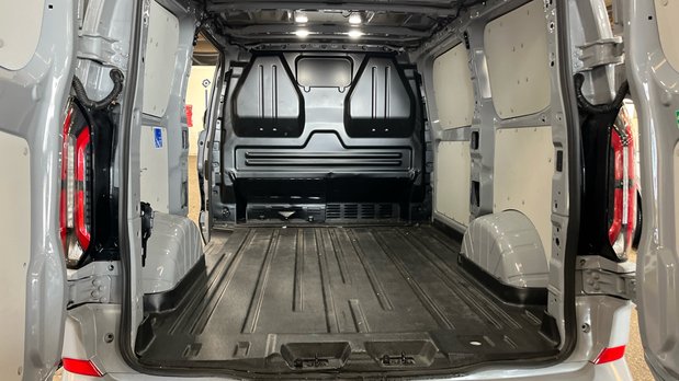 Ford Transit Custom SWB L1H1 Low Roof Sport 320 Air Con Alloys Sensors Cam EURO 6 5
