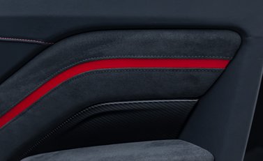 Aston Martin Vantage F1 EDITION 27