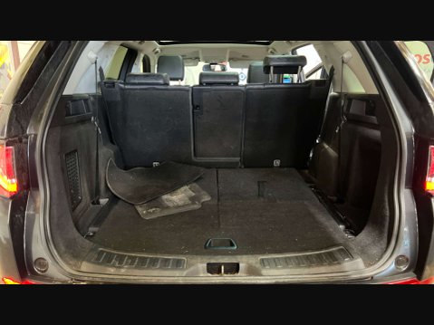 Land Rover Discovery Sport 2.0 Discovery Sport Black HSE SD4 Auto 4WD 5dr 9