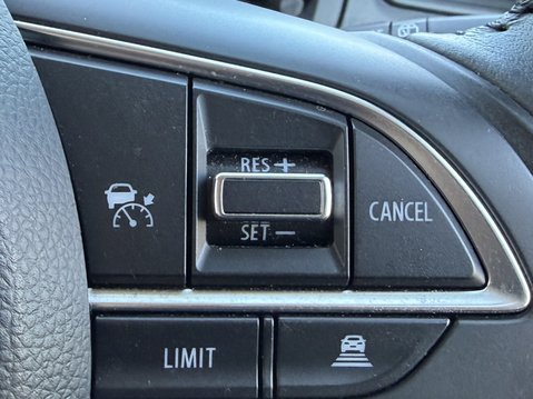 Suzuki Swift 1.2 Dualjet 83 12V Hybrid SZ5 5dr Auto 34