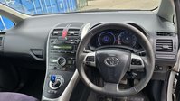 Toyota Auris 1.8 VVT-h T Spirit Hatchback 5dr Petrol Hybrid CVT Euro 5 (s/s) (136 ps) 18